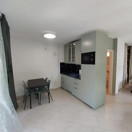 Studio-apartman Serenity With A Pool And A Grill Apartment *